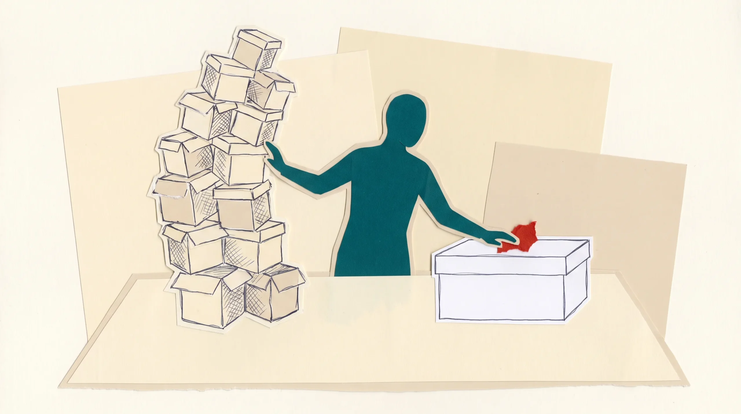 Ilustración de papel recortado: una figura petróleo entre dos montones sobre una mesa de papel crema. A la izquierda, una torre alta e inclinada de cajas pequeñas; a la derecha, una sola caja blanca baja sobre la que apoya la mano. Un pequeño círculo rojo marca la torre.